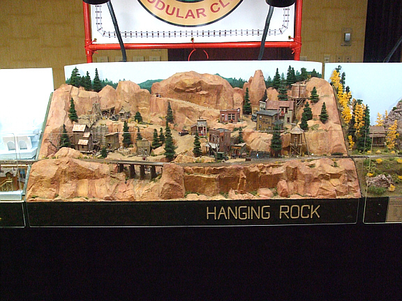 New Mexico Narrow Gauge Modular Club for DISPLAY OF TRAINS IN MOUNTAIN 